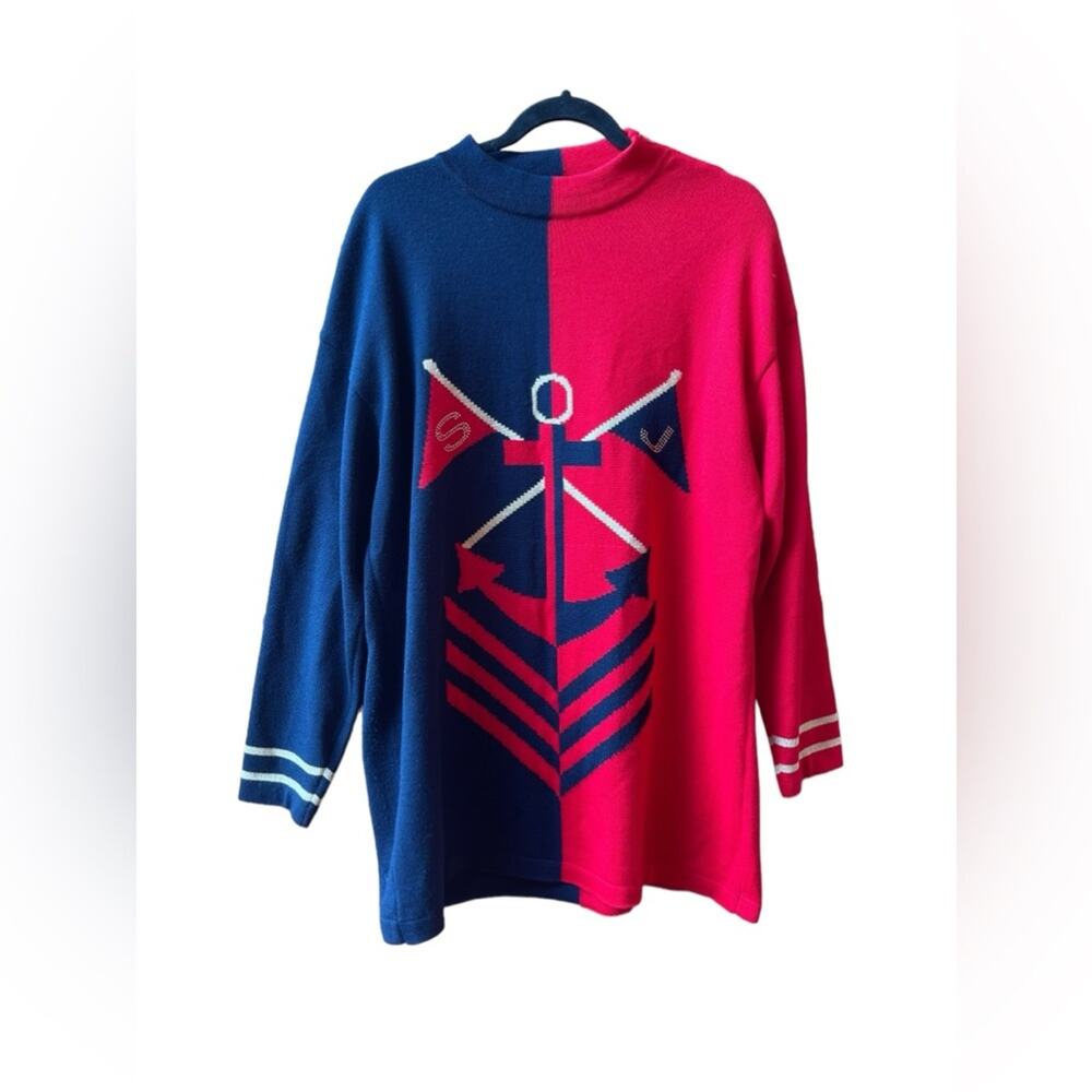 St john seperates sweater Size: Large